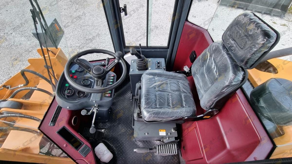 Фронтальный погрузчик CDM936N 11
