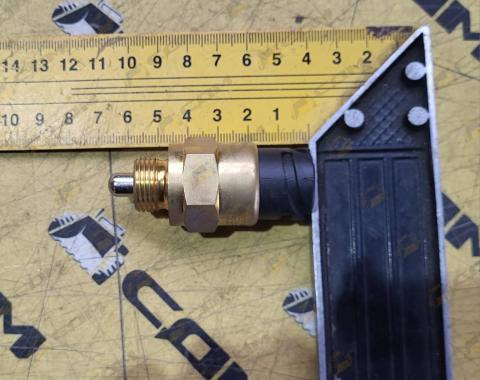 Датчик включения блокировки моста 3-х контактный MAN/HOWO 81.25503.0244/811W25503-0244